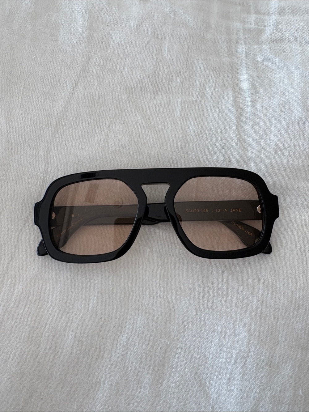 Elisa Johnson Jane Sunglasses in Gloss Black